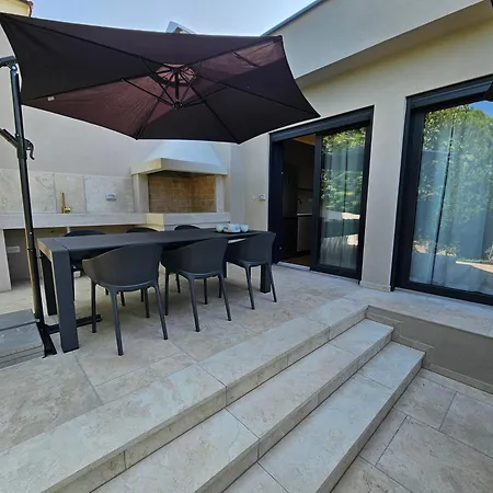 Villa Aurora